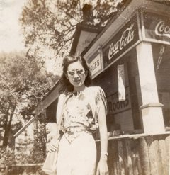 Elena, 1945